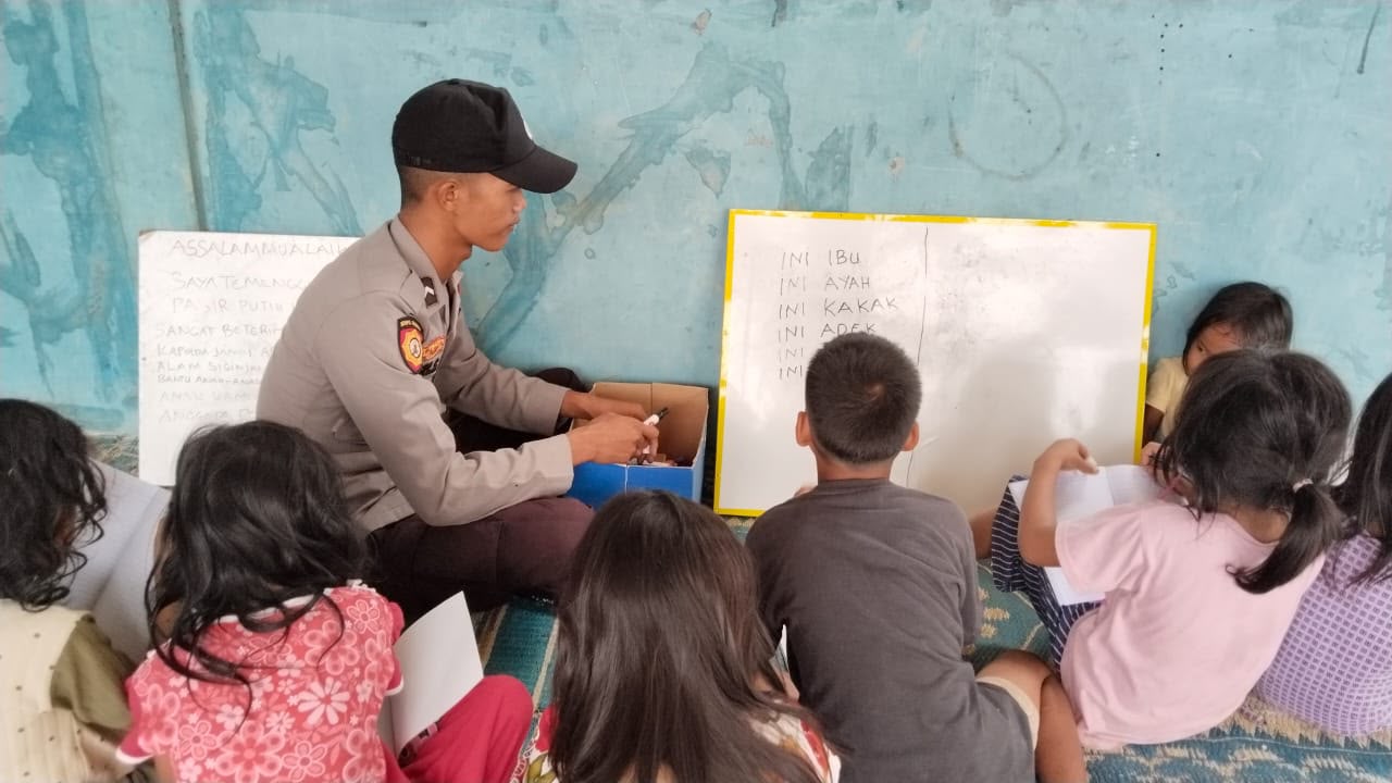 Dokumentasi Briptu Seri Santoso - Polisi Rimba